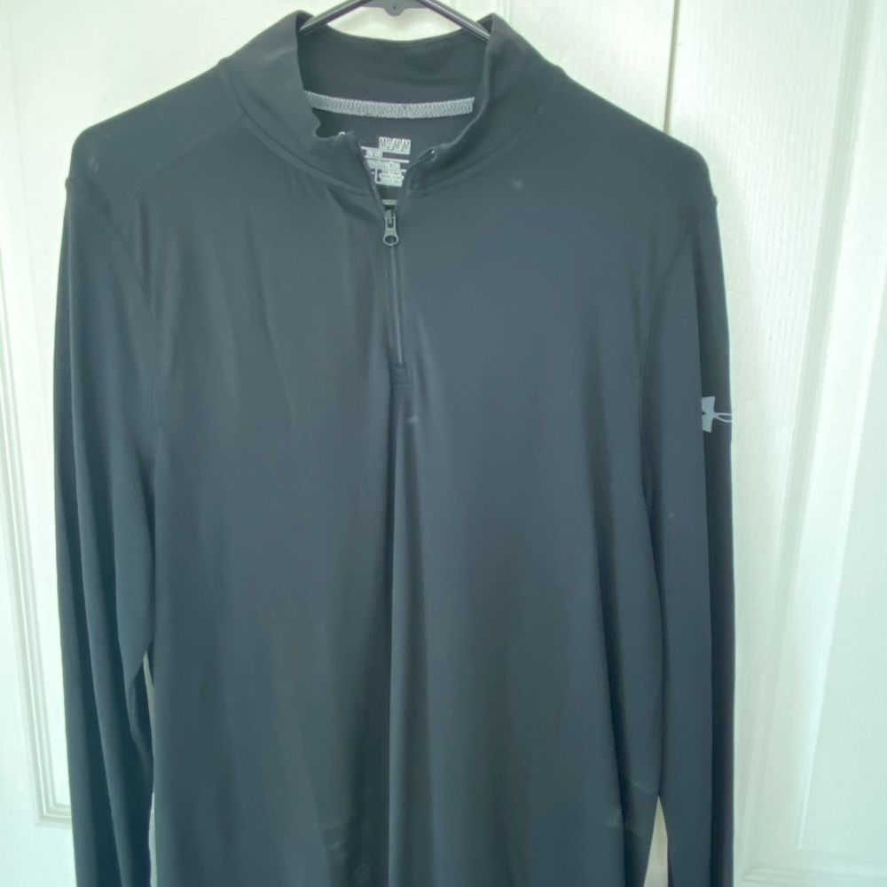 Under Armor heat gear long sleeve shirt